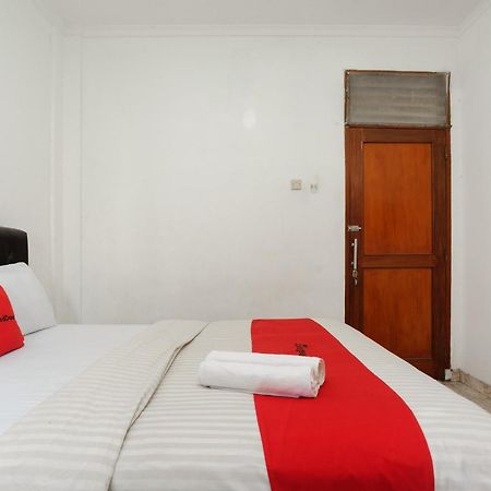 Reddoorz Syariah Near Aeon Mall Tanjung Barat Jakarta Extérieur photo