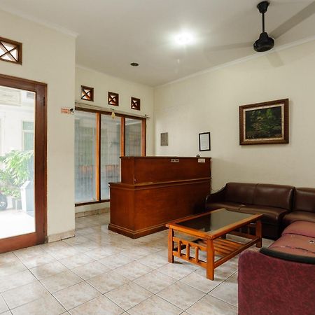 Reddoorz Syariah Near Aeon Mall Tanjung Barat Jakarta Extérieur photo