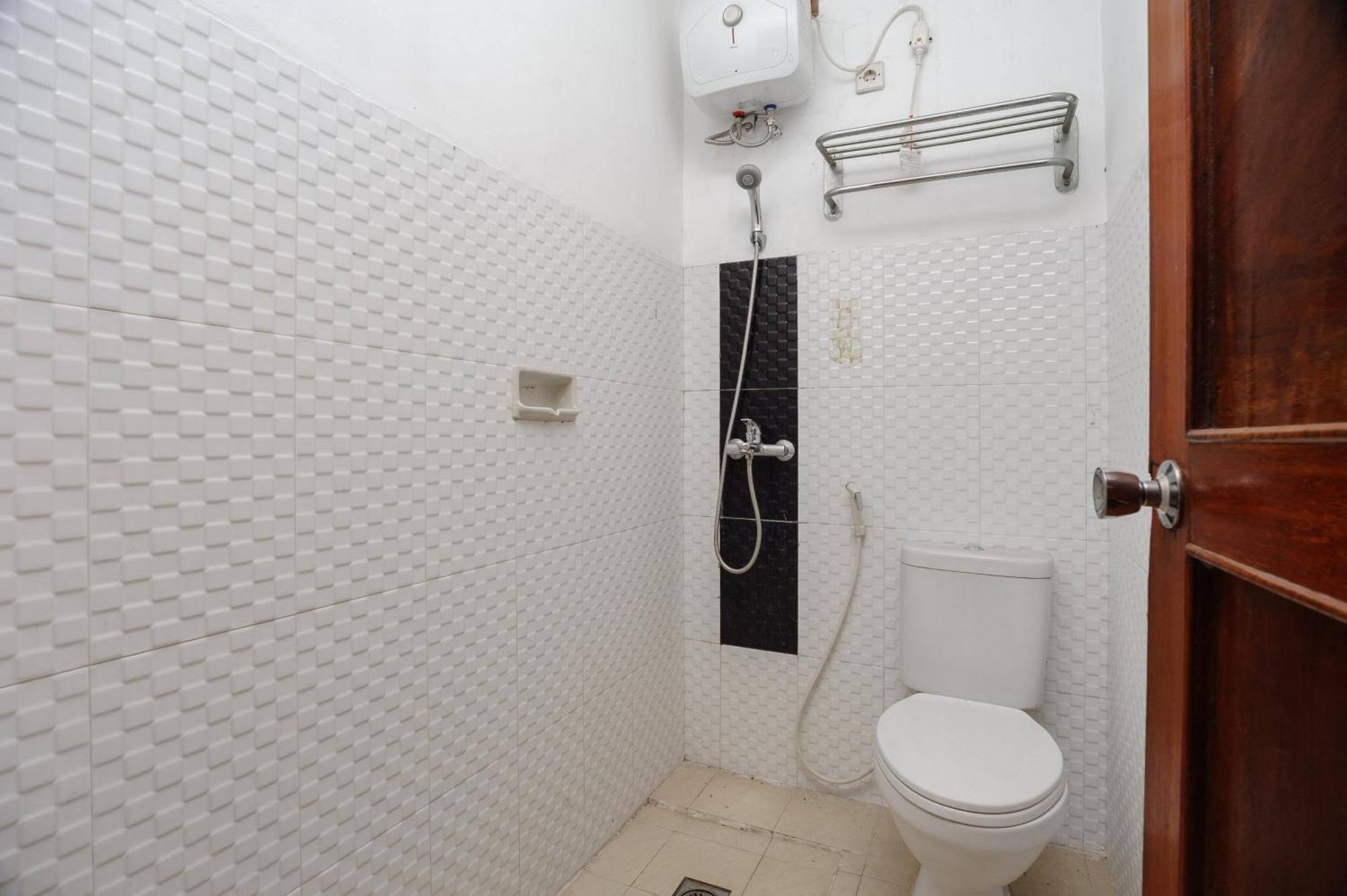 Reddoorz Syariah Near Aeon Mall Tanjung Barat Jakarta Extérieur photo