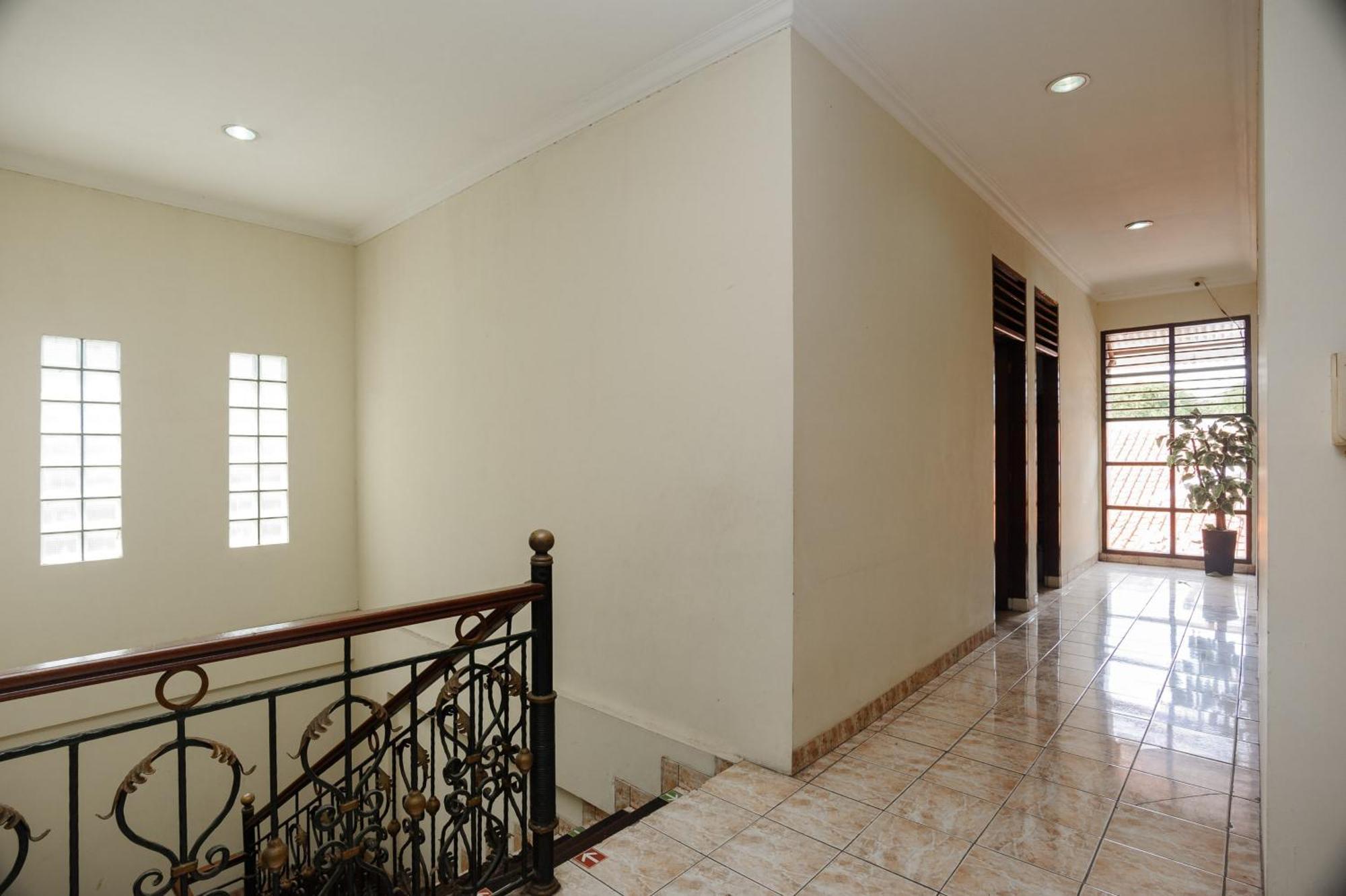 Reddoorz Syariah Near Aeon Mall Tanjung Barat Jakarta Extérieur photo