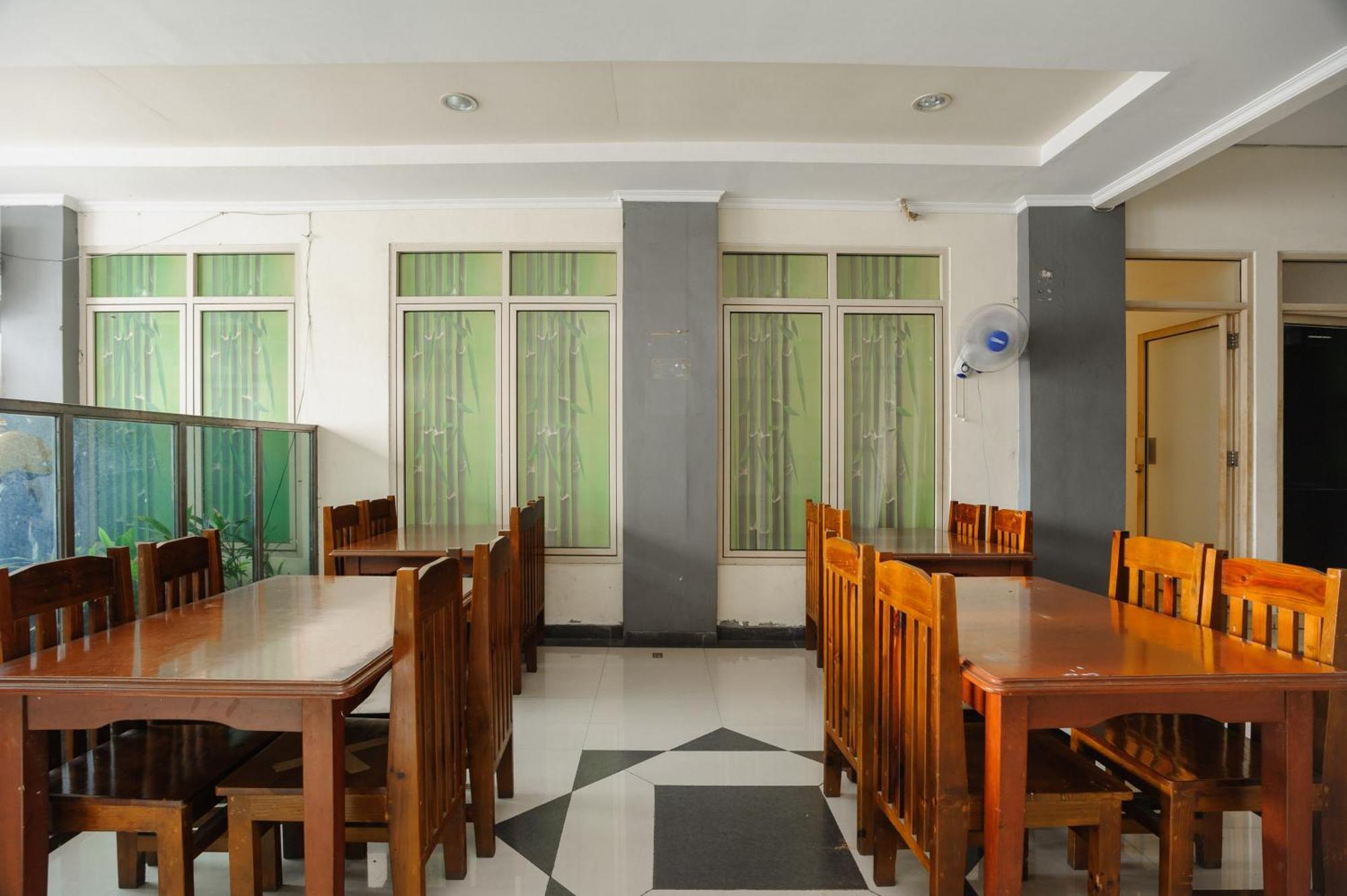 Reddoorz Syariah Near Aeon Mall Tanjung Barat Jakarta Extérieur photo